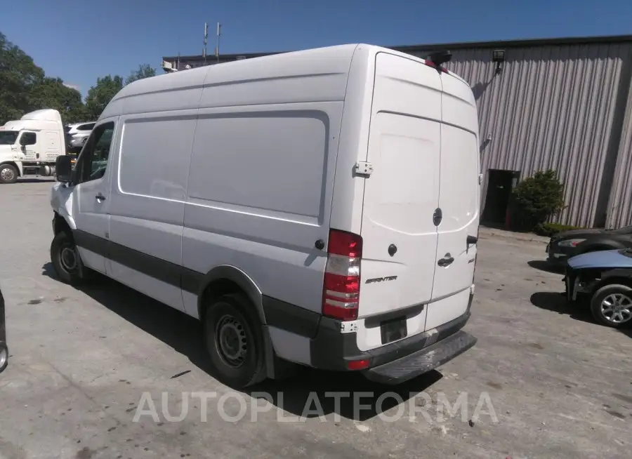 MERCEDES-BENZ SPRINTER 2500 2018 vin WD3PE7CD0JP612242 from auto auction Iaai