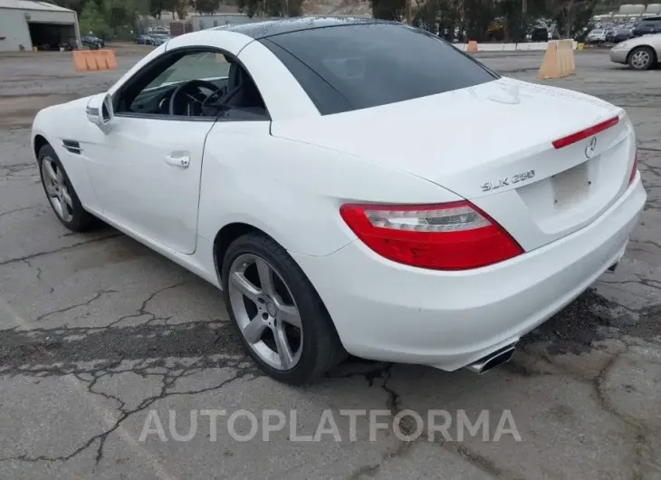 MERCEDES-BENZ SLK 250 2015 vin WDDPK4HA8FF102364 from auto auction Iaai