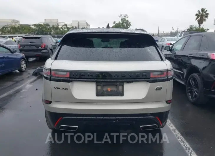 LAND ROVER RANGE ROVER VELAR 2018 vin SALYM2RV2JA729252 from auto auction Iaai