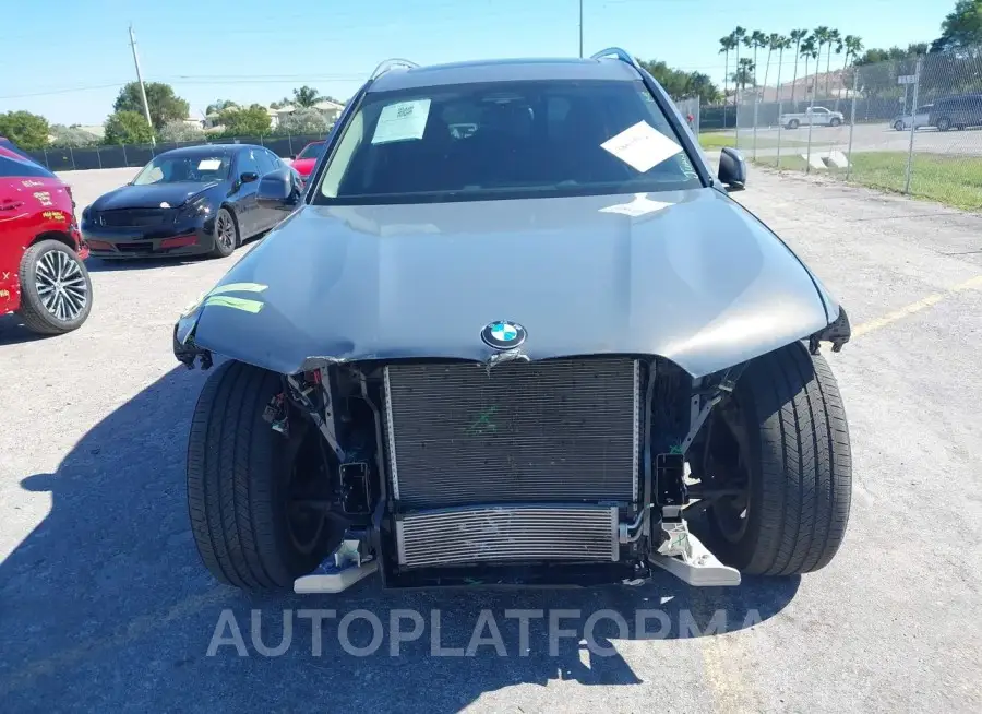 BMW X7 2023 vin 5UX23EM01P9N81570 from auto auction Iaai