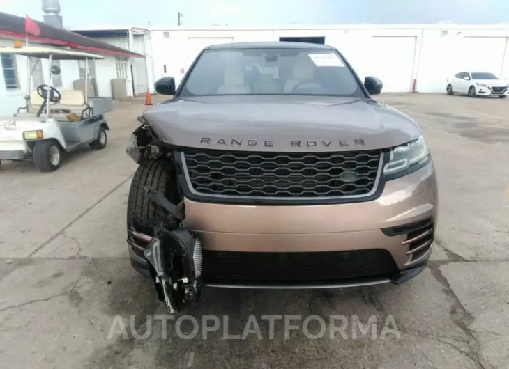 LAND ROVER RANGE ROVER VELAR 2018 vin SALYL2RV5JA723920 from auto auction Iaai