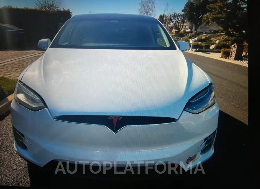 TESLA MODEL X 2016 vin 5YJXCDE25GF026337 from auto auction Iaai