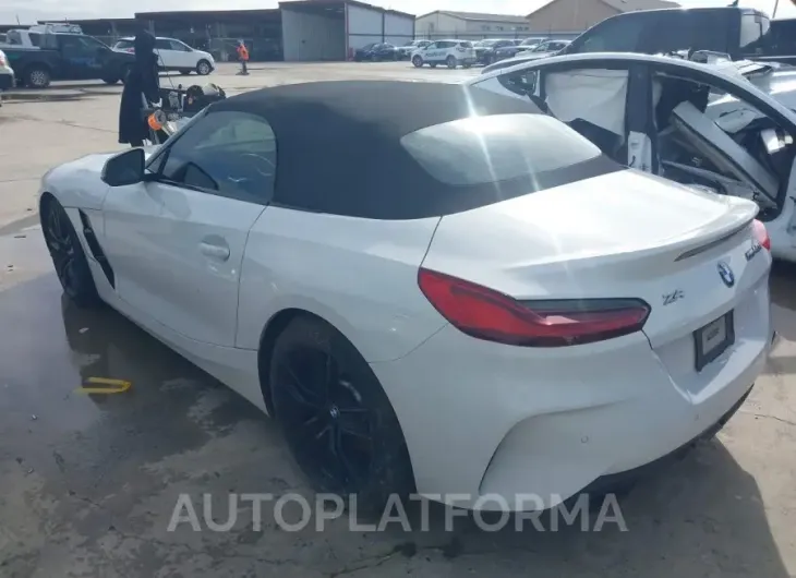 BMW Z4 2020 vin WBAHF9C08LWW41459 from auto auction Iaai