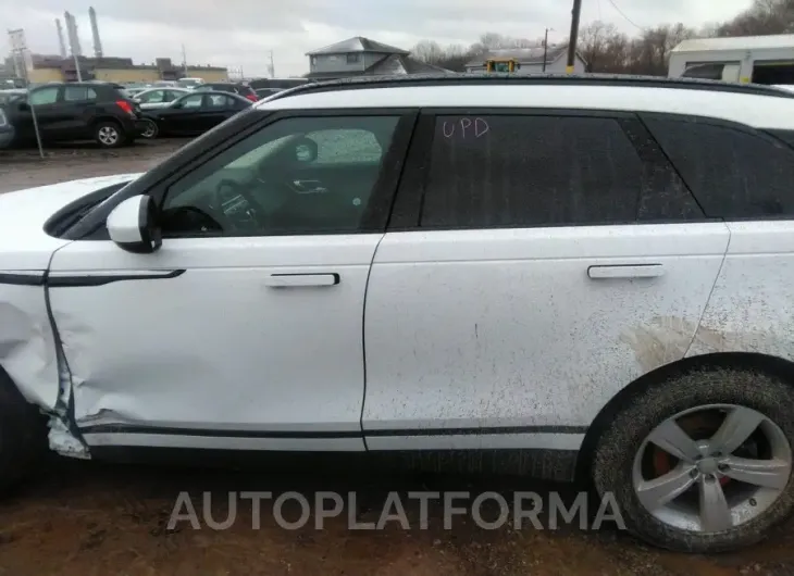 LAND ROVER RANGE ROVER VELAR 2018 vin SALYB2RXXJA726476 from auto auction Iaai