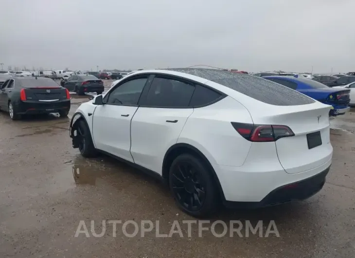 TESLA MODEL Y 2023 vin 7SAYGDEE9PA057710 from auto auction Iaai