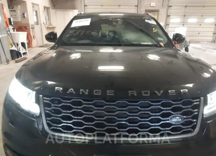 LAND ROVER RANGE ROVER VELAR 2018 vin SALYL2RVXJA742723 from auto auction Iaai