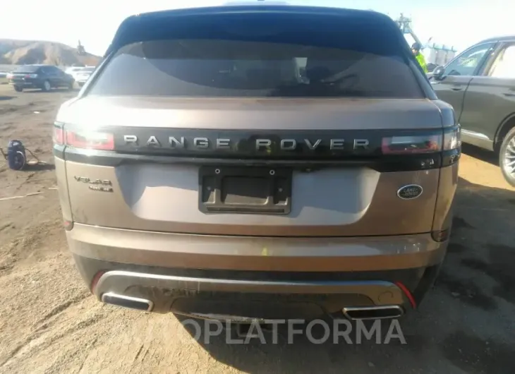 LAND ROVER RANGE ROVER VELAR 2018 vin SALYL2RV6JA771555 from auto auction Iaai