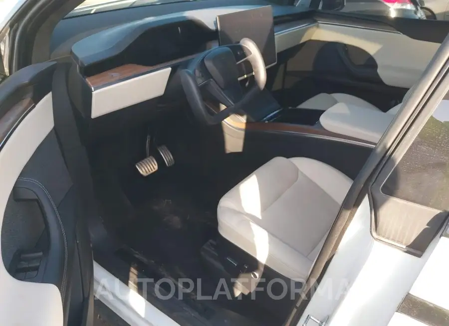 TESLA MODEL X 2022 vin 7SAXCDE52NF344457 from auto auction Iaai