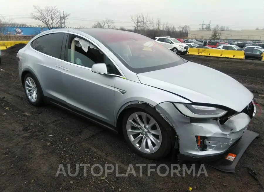 TESLA MODEL X 2016 vin 5YJXCAE25GF016034 from auto auction Iaai