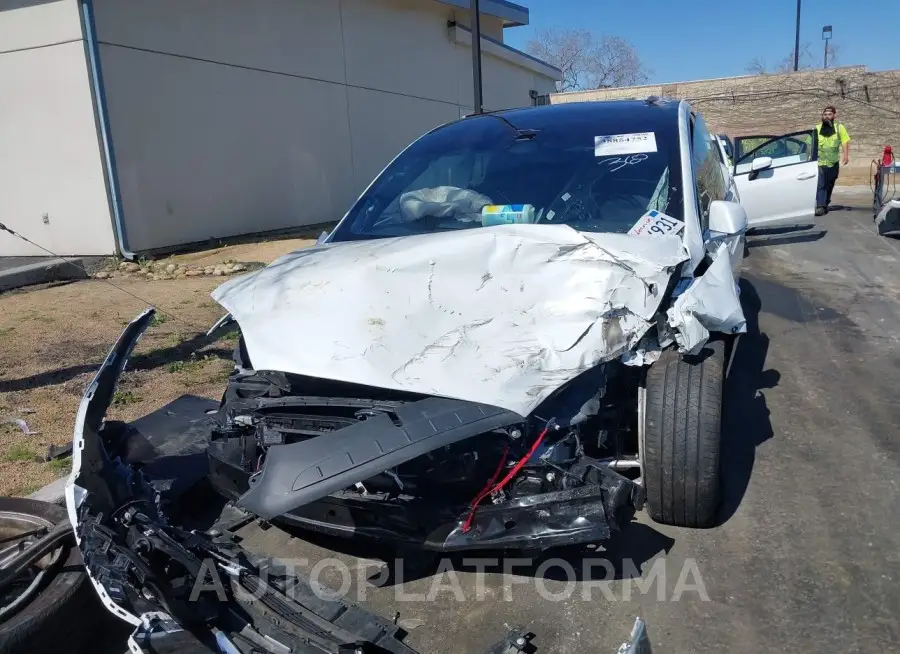 TESLA MODEL X 2018 vin 5YJXCAE27JF102839 from auto auction Iaai