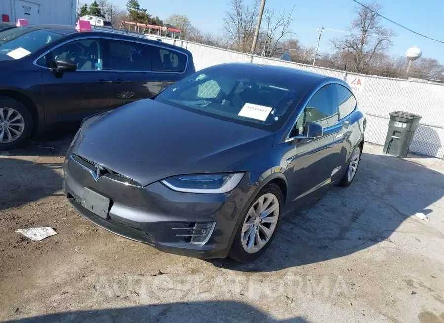 TESLA MODEL X 2018 vin 5YJXCBE25JF117832 from auto auction Iaai