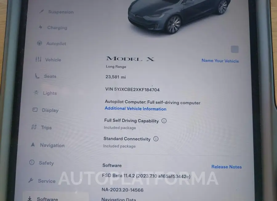 TESLA MODEL X 2019 vin 5YJXCBE2XKF184704 from auto auction Iaai