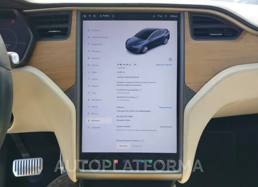 TESLA MODEL X 2019 vin 5YJXCBE2XKF184704 from auto auction Iaai