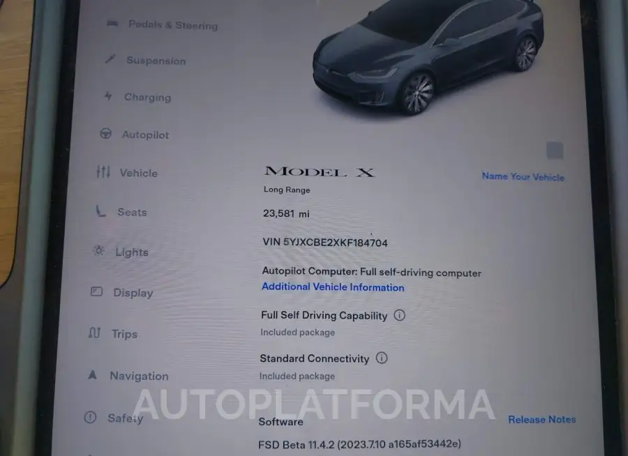 TESLA MODEL X 2019 vin 5YJXCBE2XKF184704 from auto auction Iaai