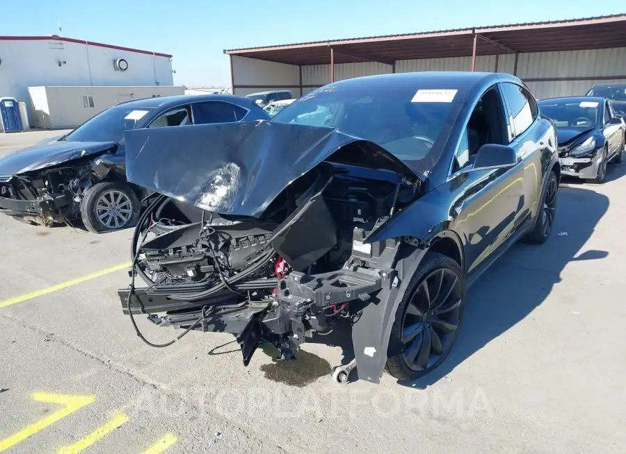 TESLA MODEL X 2018 vin 5YJXCDE26JF112702 from auto auction Iaai