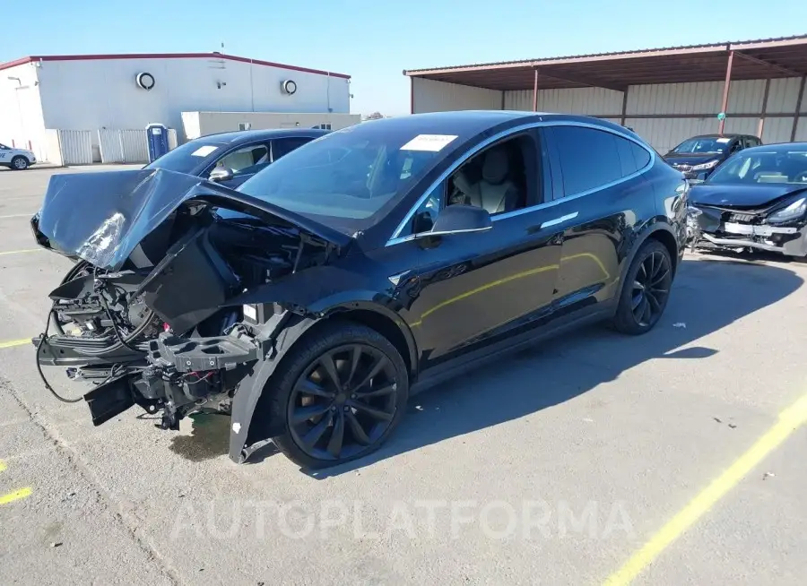 TESLA MODEL X 2018 vin 5YJXCDE26JF112702 from auto auction Iaai