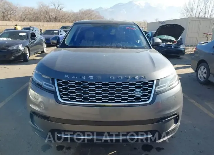 LAND ROVER RANGE ROVER VELAR 2018 vin SALYB2RX1JA742226 from auto auction Iaai