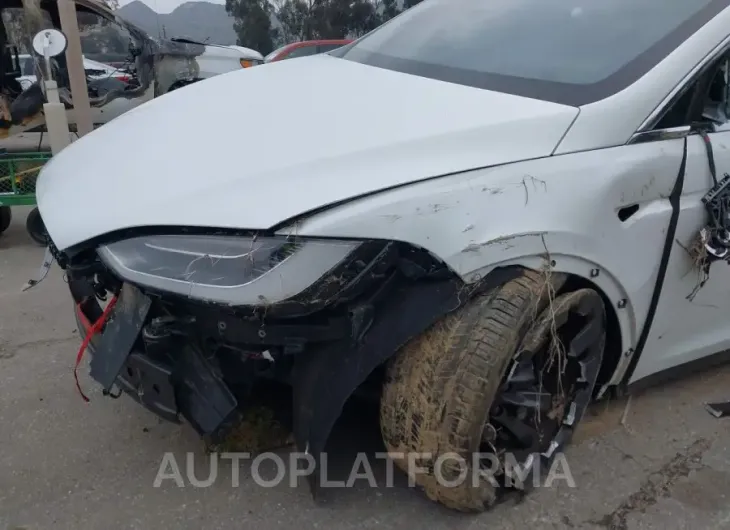 TESLA MODEL X 2018 vin 5YJXCAE22JF142486 from auto auction Iaai