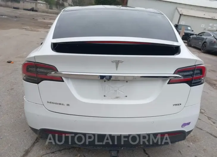 TESLA MODEL X 2018 vin 5YJXCAE22JF142486 from auto auction Iaai