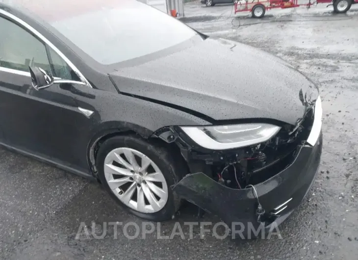 TESLA MODEL X 2016 vin 5YJXCAE26GF004653 from auto auction Iaai