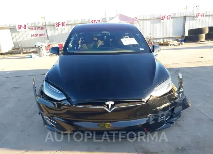 TESLA MODEL X 2018 vin 5YJXCDE25JF119642 from auto auction Iaai