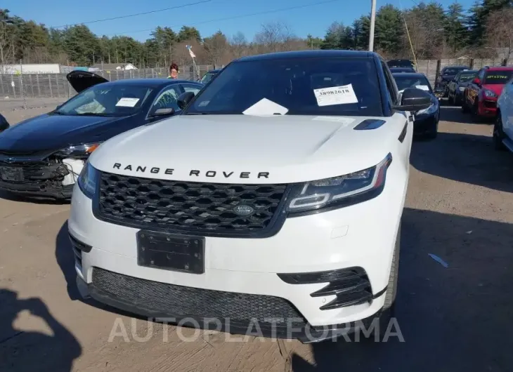 LAND ROVER RANGE ROVER VELAR 2018 vin SALYL2RV9JA728585 from auto auction Iaai