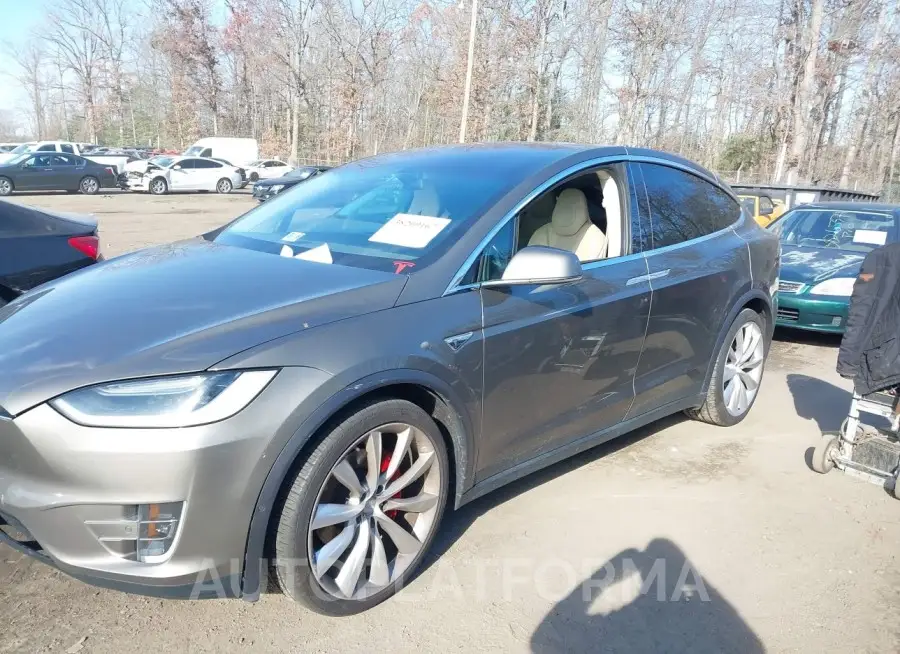 TESLA MODEL X 2016 vin 5YJXCBE40GFS00529 from auto auction Iaai