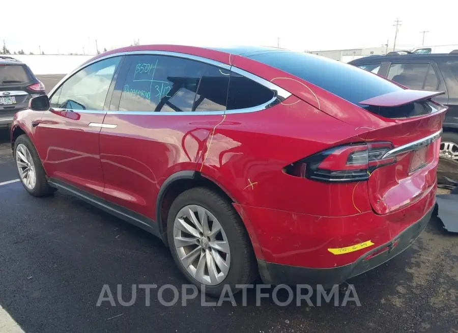 TESLA MODEL X 2017 vin 5YJXCBE4XHF040676 from auto auction Iaai