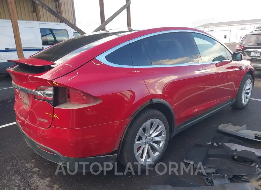 TESLA MODEL X 2017 vin 5YJXCBE4XHF040676 from auto auction Iaai