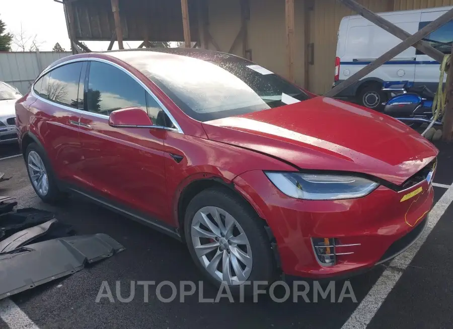 TESLA MODEL X 2017 vin 5YJXCBE4XHF040676 from auto auction Iaai