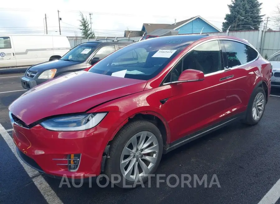 TESLA MODEL X 2017 vin 5YJXCBE4XHF040676 from auto auction Iaai