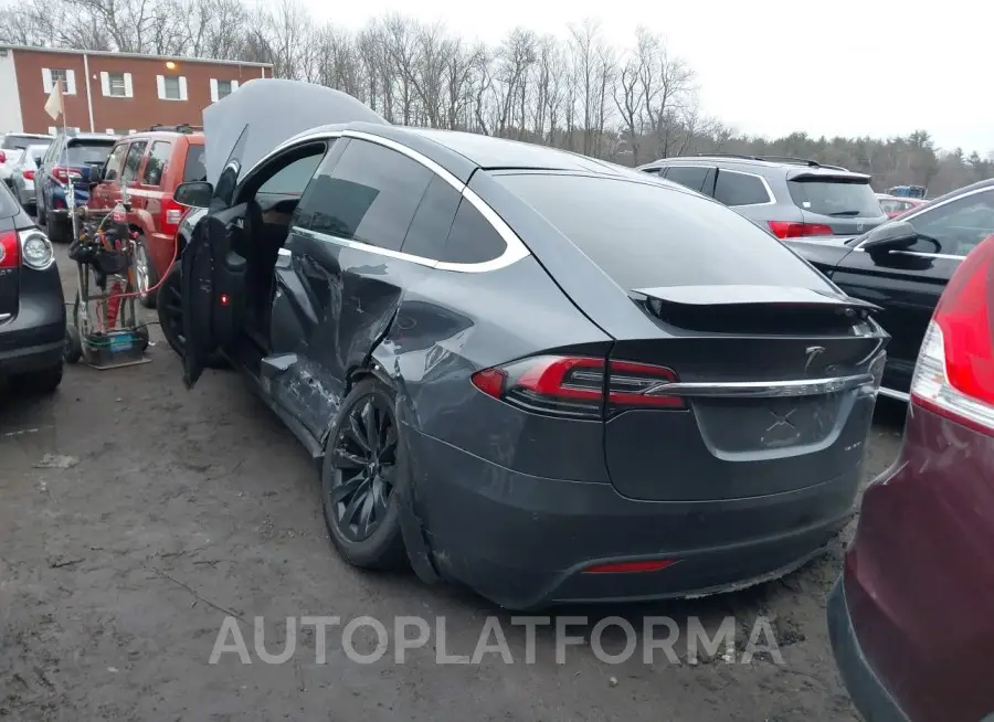 TESLA MODEL X 2019 vin 5YJXCBE2XKF201338 from auto auction Iaai