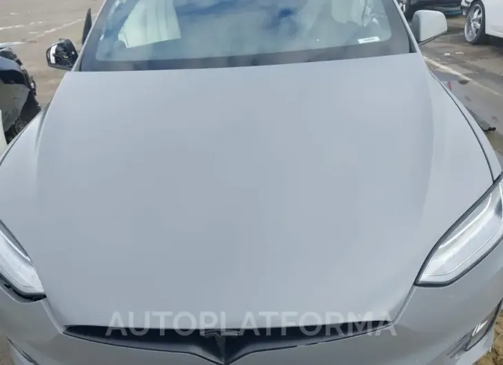 TESLA MODEL X 2018 vin 5YJXCBE2XJF115817 from auto auction Iaai