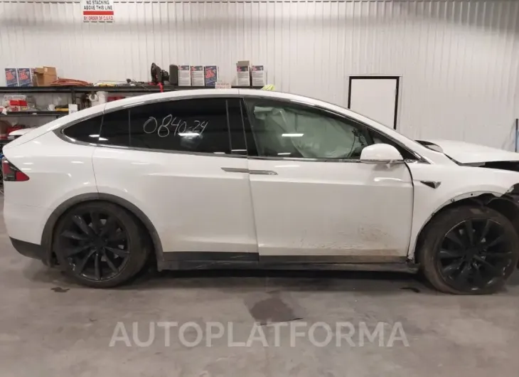 TESLA MODEL X 2020 vin 5YJXCDE2XLF308144 from auto auction Iaai