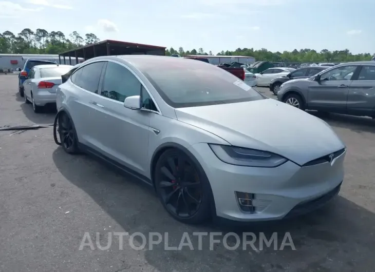 TESLA MODEL X 2016 vin 5YJXCAE47GF003898 from auto auction Iaai