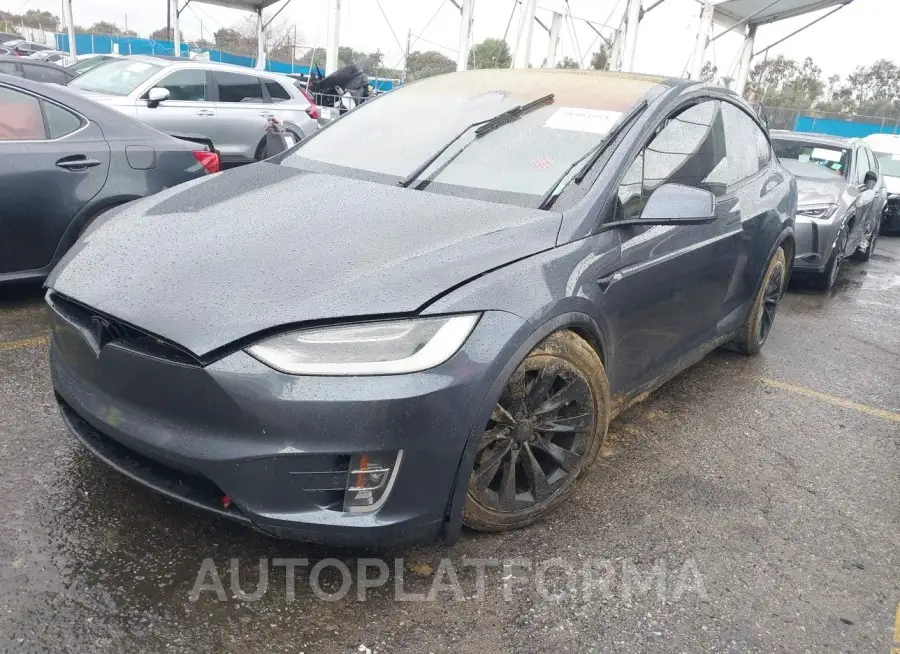 TESLA MODEL X 2018 vin 5YJXCAE25JF088651 from auto auction Iaai