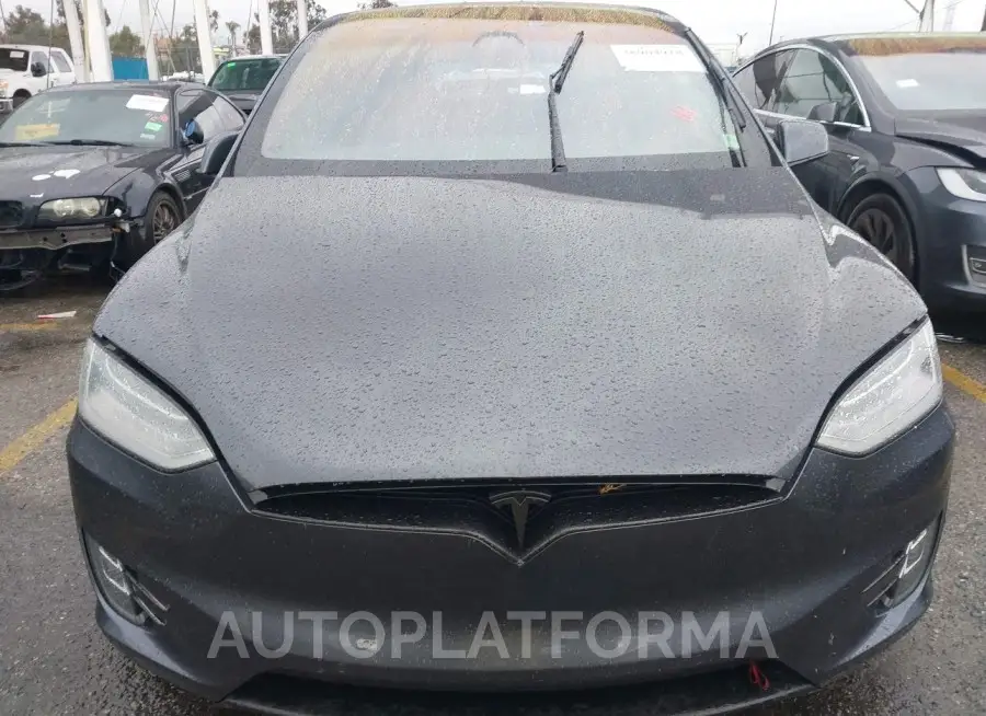 TESLA MODEL X 2018 vin 5YJXCAE25JF088651 from auto auction Iaai