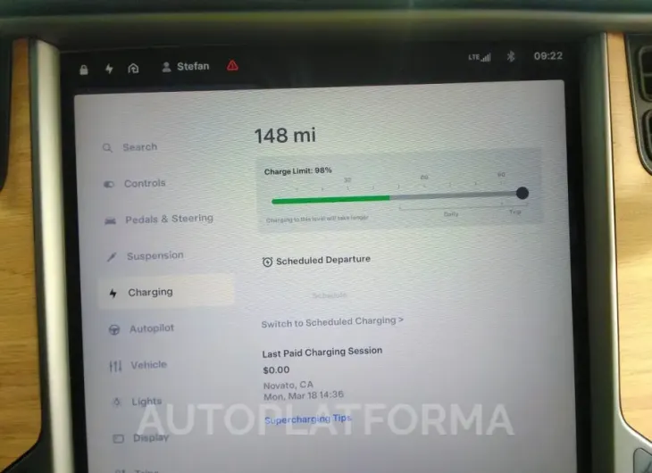 TESLA MODEL X 2018 vin 5YJXCDE24JF110303 from auto auction Iaai