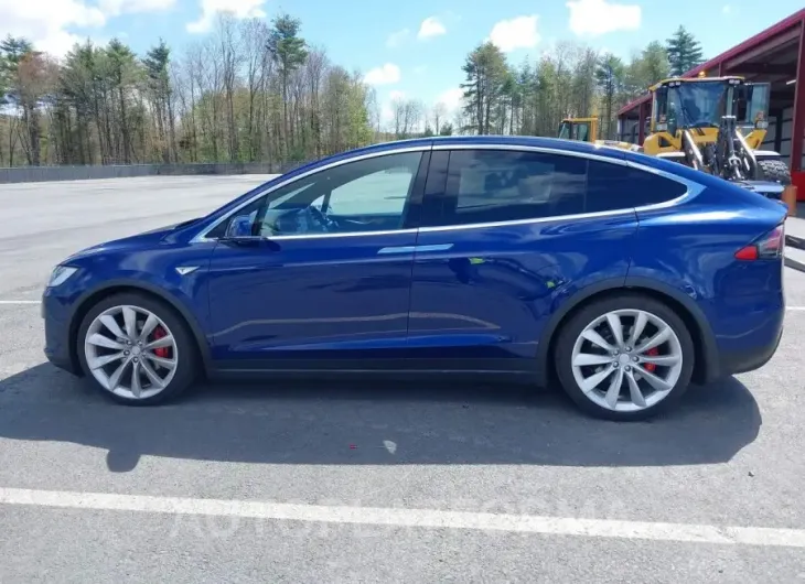 TESLA MODEL X 2016 vin 5YJXCBE44GF016260 from auto auction Iaai