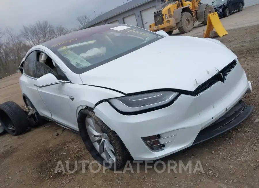 TESLA MODEL X 2017 vin 5YJXCBE24HF043541 from auto auction Iaai