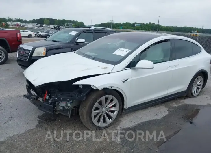 TESLA MODEL X 2017 vin 5YJXCBE40HF057633 from auto auction Iaai