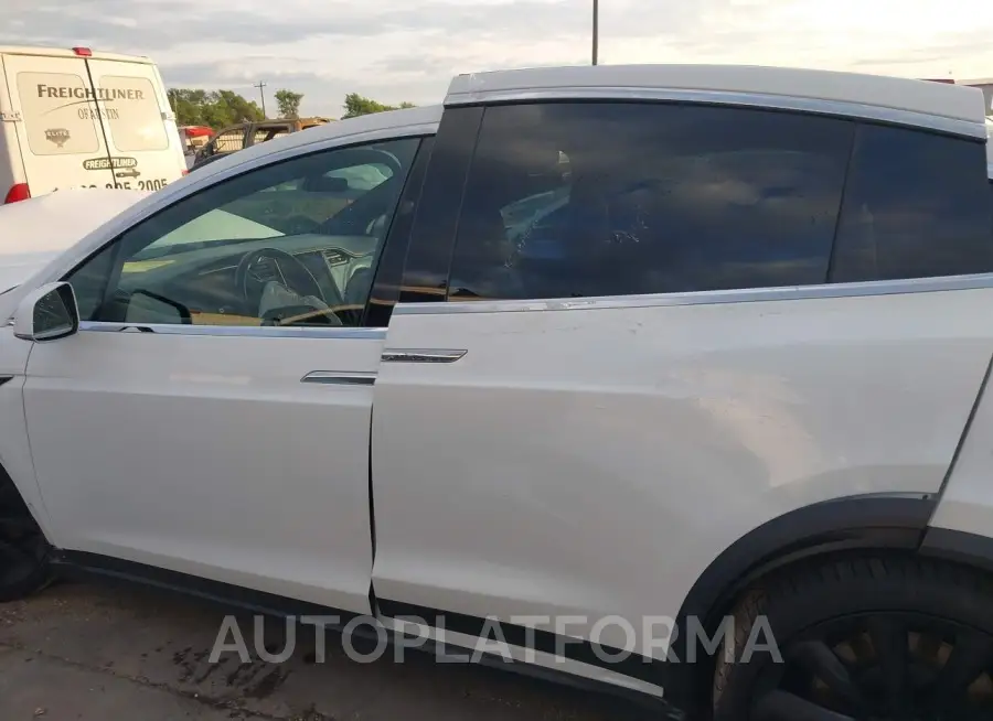 TESLA MODEL X 2018 vin 5YJXCBE29JF104419 from auto auction Iaai