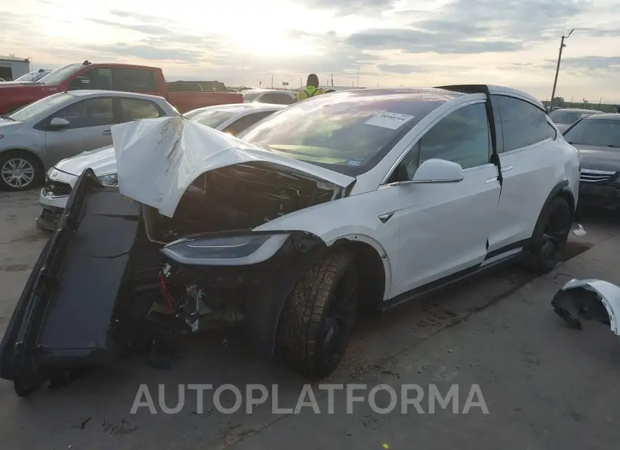 TESLA MODEL X 2018 vin 5YJXCBE29JF104419 from auto auction Iaai