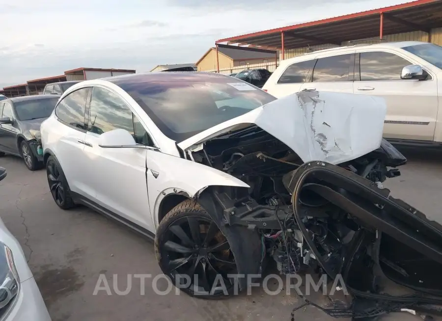 TESLA MODEL X 2018 vin 5YJXCBE29JF104419 from auto auction Iaai