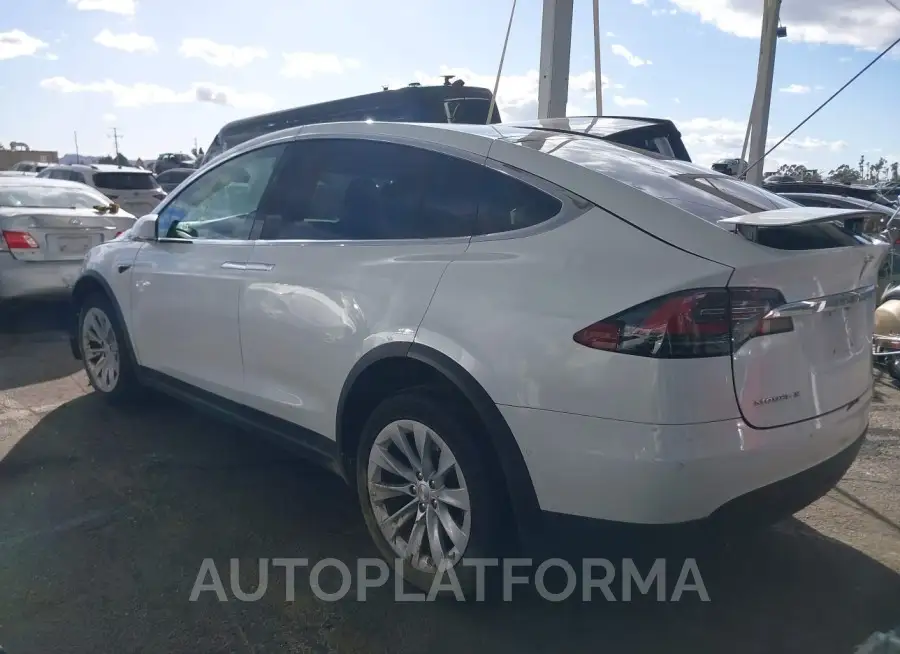 TESLA MODEL X 2018 vin 5YJXCDE21JF104507 from auto auction Iaai