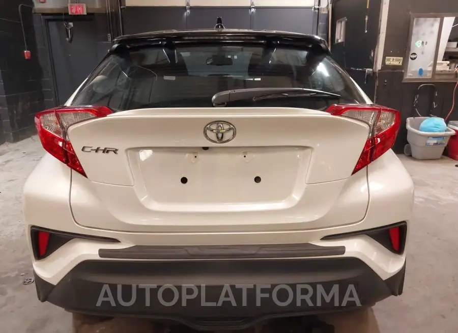 TOYOTA C-HR 2019 vin NMTKHMBX1KR096402 from auto auction Iaai