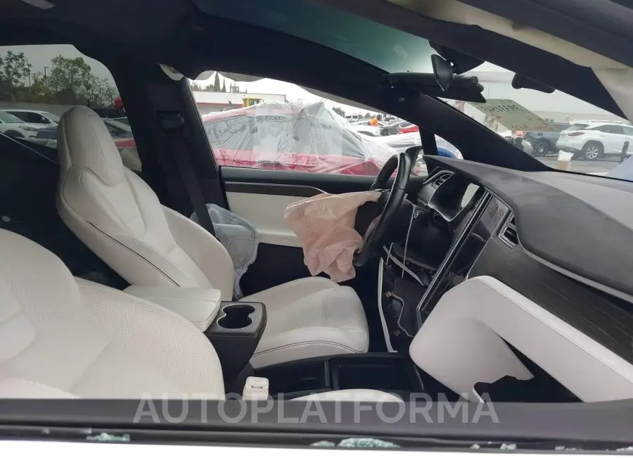 TESLA MODEL X 2016 vin 5YJXCBE49GF018148 from auto auction Iaai