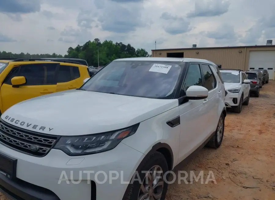 LAND ROVER DISCOVERY 2017 vin SALRGBBV1HA040593 from auto auction Iaai