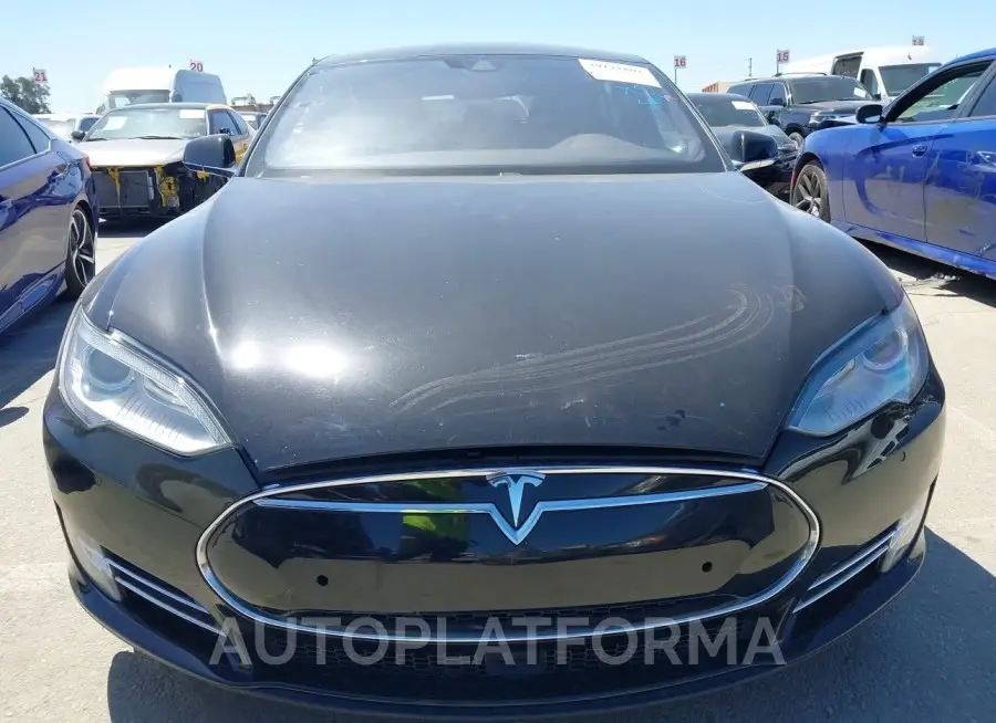 TESLA MODEL S 2016 vin 5YJSA1E18GF131556 from auto auction Iaai