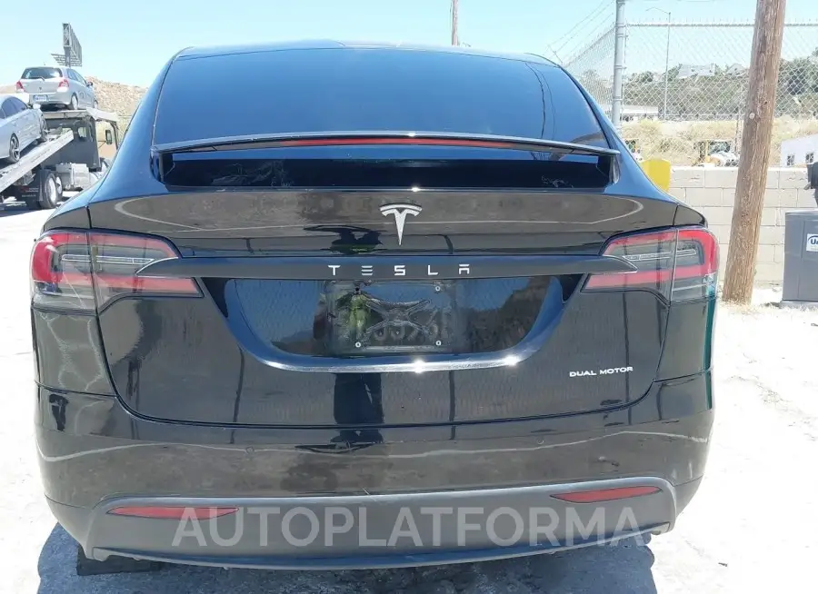 TESLA MODEL X 2020 vin 5YJXCAE25LF303643 from auto auction Iaai